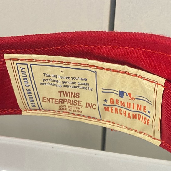 St. Louis Cardinals RED VISOR Genuine Merchandise Twins Enterprise Inc. - Picture 3 of 3